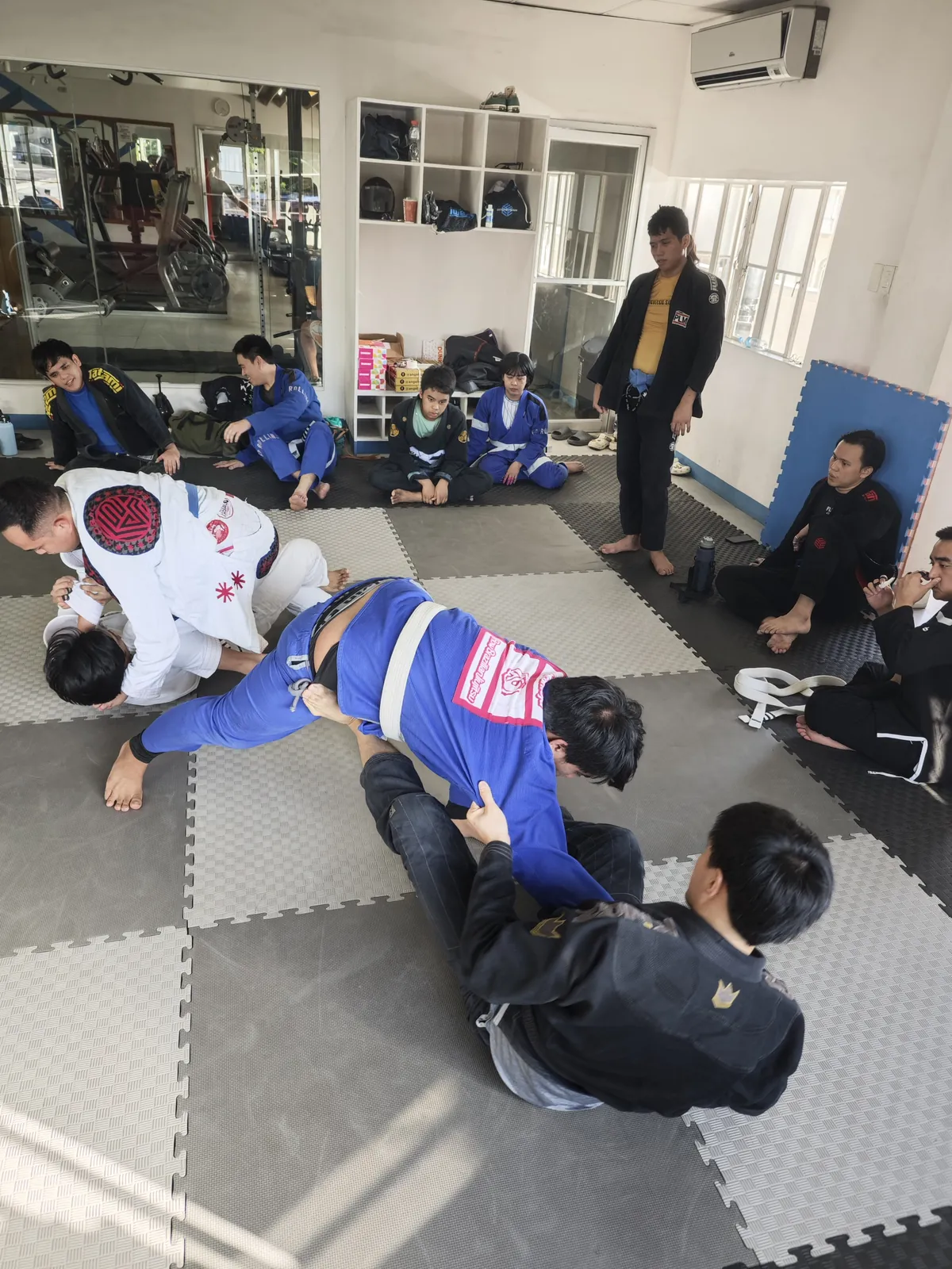 Inside Nomad JiuJitsu