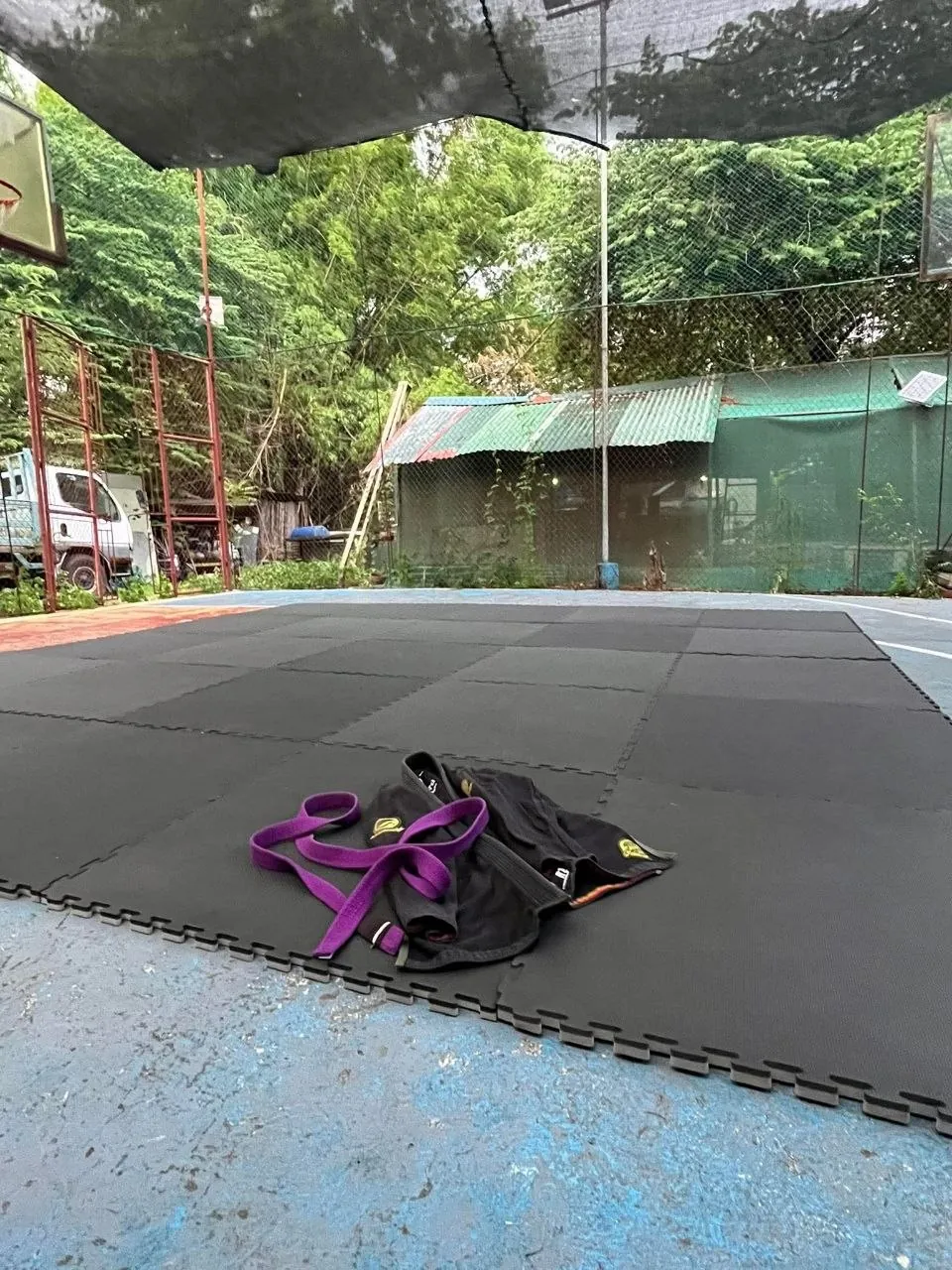 Inside Open Court Merville Jiu Jitsu