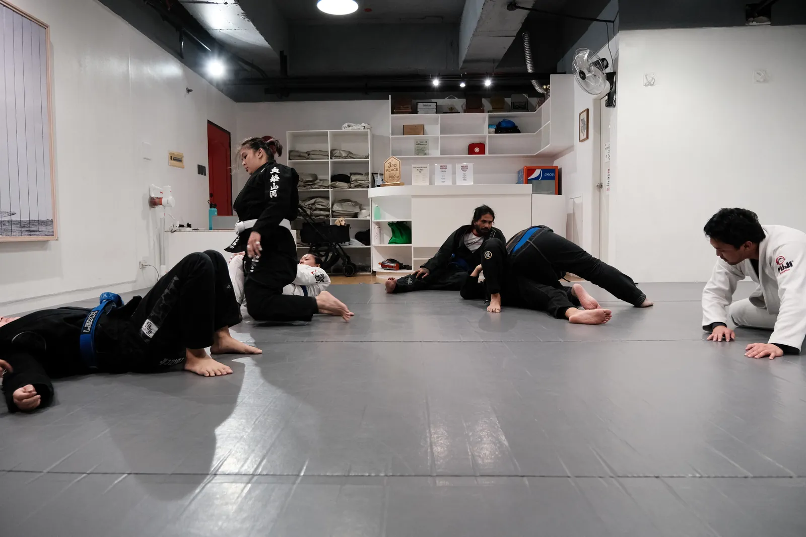 A class training together on the PLM mats
